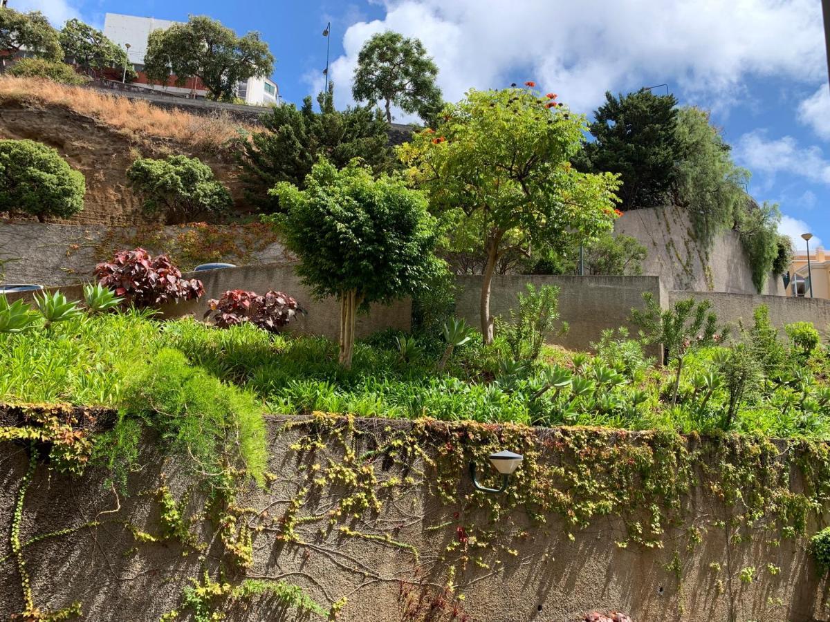 Praia Formosa Ocean View - Funchal Apartment Exterior photo